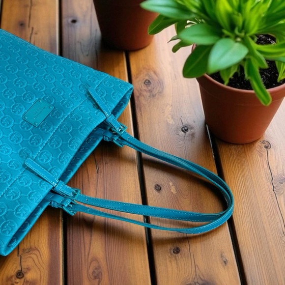 Michael Kors Neoprene Leather Trim Teal Tote Bag! - Picture 6 of 10